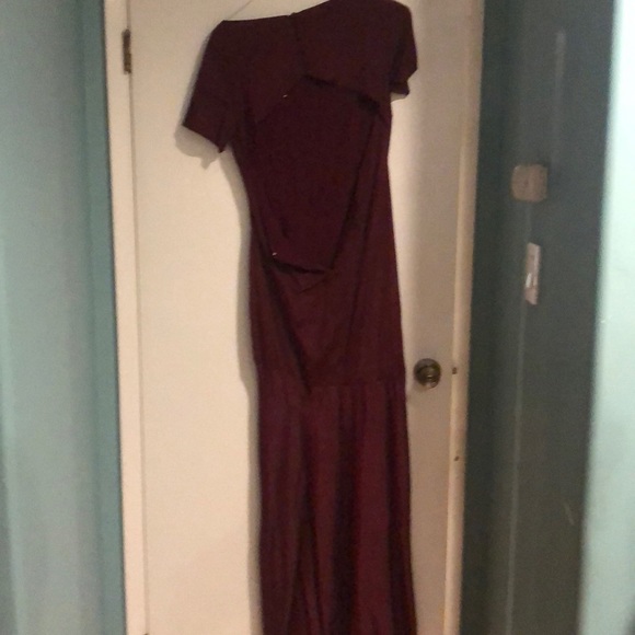 ASOS floor length backless burgundy dress - Picture 5 of 5